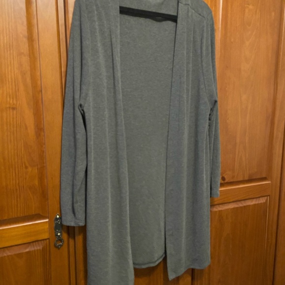 Women's Gray Open-Front Sweater - Picture 2 of 3